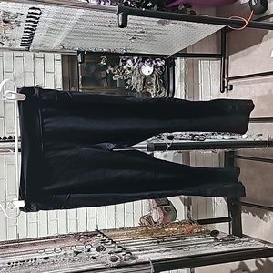 Woman's Reebok medium workout leggings